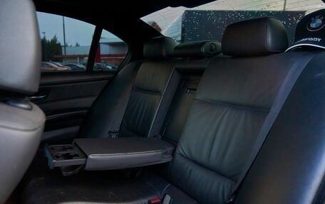 BMW 3 серия, 2005 год, 950 000 рублей, 24 фотография