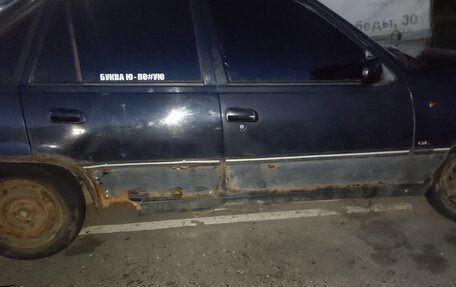 Daewoo Nexia I рестайлинг, 2004 год, 25 000 рублей, 3 фотография