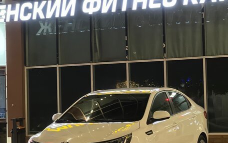 KIA Rio III рестайлинг, 2013 год, 750 000 рублей, 2 фотография