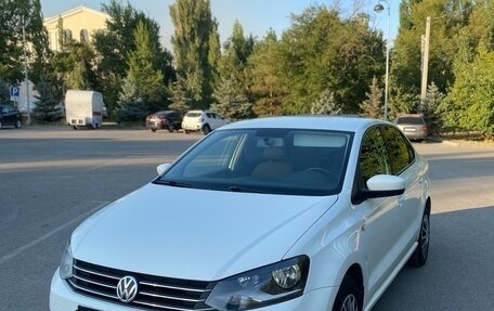 Volkswagen Polo VI (EU Market), 2017 год, 870 000 рублей, 2 фотография