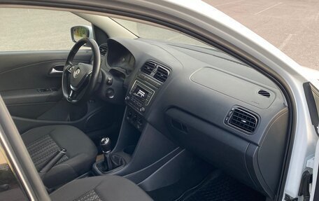 Volkswagen Polo VI (EU Market), 2017 год, 870 000 рублей, 8 фотография