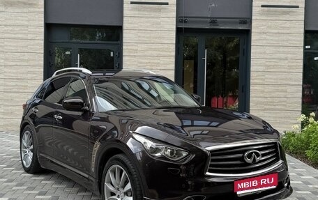 Infiniti FX II, 2012 год, 2 100 000 рублей, 1 фотография