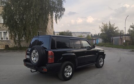Nissan Patrol, 2005 год, 1 550 000 рублей, 5 фотография