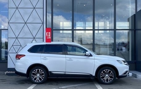 Mitsubishi Outlander III рестайлинг 3, 2017 год, 1 439 000 рублей, 4 фотография