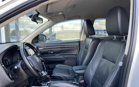 Mitsubishi Outlander III рестайлинг 3, 2017 год, 1 439 000 рублей, 21 фотография