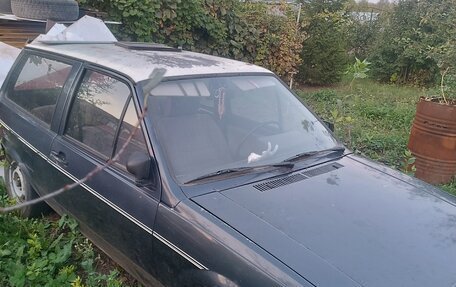 Volkswagen Polo III рестайлинг, 1988 год, 80 000 рублей, 1 фотография