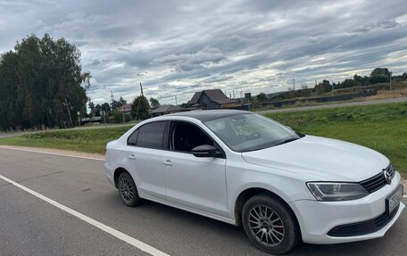 Volkswagen Jetta VI, 2014 год, 850 000 рублей, 2 фотография