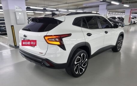 Chevrolet Trax, 2023 год, 1 895 000 рублей, 3 фотография