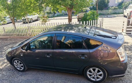 Toyota Prius, 2008 год, 750 000 рублей, 4 фотография