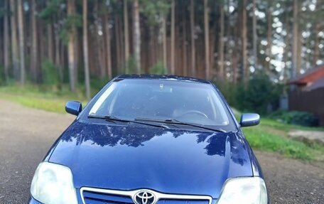 Toyota Corolla, 2005 год, 400 000 рублей, 8 фотография