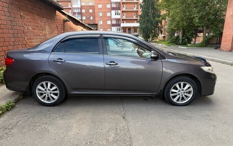 Toyota Corolla, 2011 год, 850 000 рублей, 3 фотография