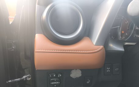 Toyota RAV4, 2016 год, 2 700 000 рублей, 9 фотография
