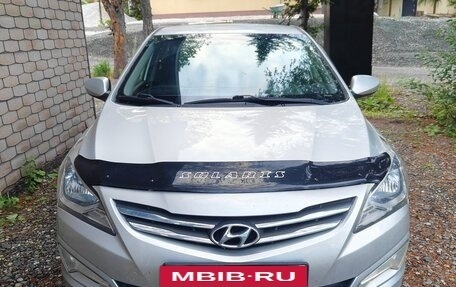 Hyundai Solaris II рестайлинг, 2015 год, 850 000 рублей, 3 фотография
