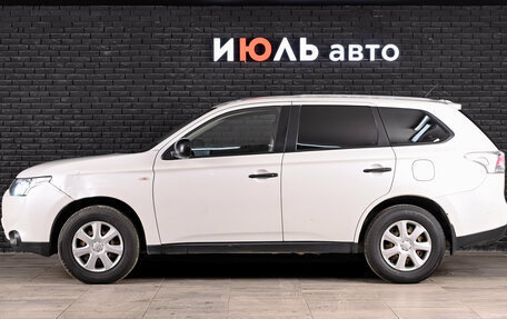 Mitsubishi Outlander III рестайлинг 3, 2014 год, 1 200 000 рублей, 7 фотография