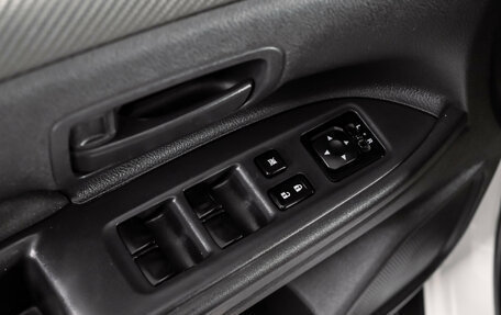 Mitsubishi Outlander III рестайлинг 3, 2014 год, 1 200 000 рублей, 12 фотография