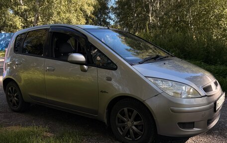 Mitsubishi Colt VI рестайлинг, 2003 год, 315 000 рублей, 4 фотография
