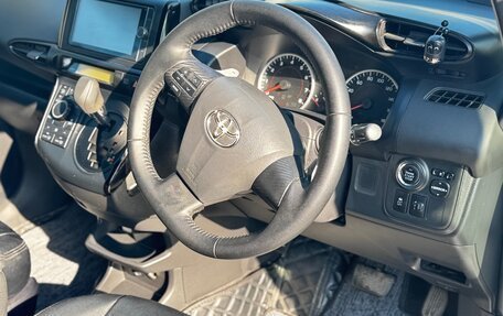 Toyota Wish II, 2012 год, 1 300 000 рублей, 4 фотография
