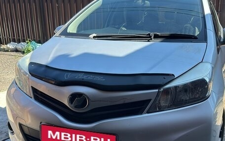 Toyota Vitz, 2013 год, 620 000 рублей, 4 фотография