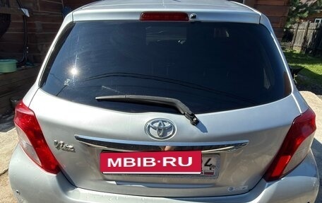 Toyota Vitz, 2013 год, 620 000 рублей, 11 фотография