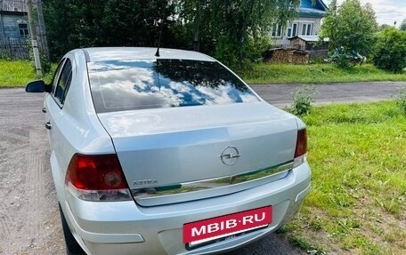 Opel Astra H, 2013 год, 700 000 рублей, 3 фотография