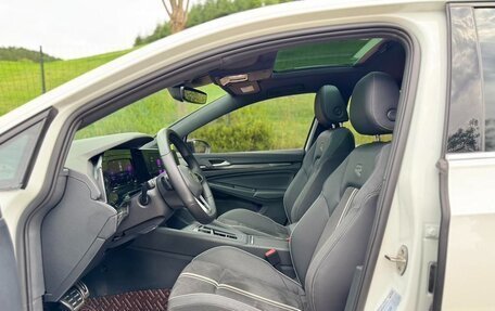 Volkswagen Golf VIII, 2022 год, 2 000 002 рублей, 9 фотография
