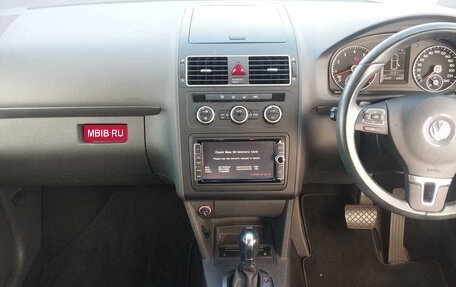 Volkswagen Touran III, 2012 год, 1 250 000 рублей, 28 фотография