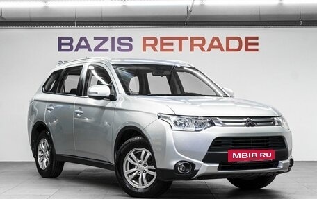 Mitsubishi Outlander III рестайлинг 3, 2014 год, 1 699 000 рублей, 4 фотография
