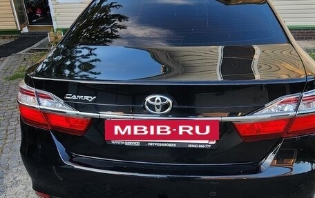 Toyota Camry, 2018 год, 1 750 000 рублей, 2 фотография