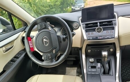 Lexus NX I, 2021 год, 4 800 000 рублей, 10 фотография