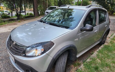 Renault Sandero I, 2014 год, 670 000 рублей, 2 фотография