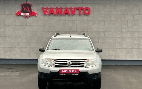 Renault Duster I рестайлинг, 2014 год, 915 000 рублей, 2 фотография