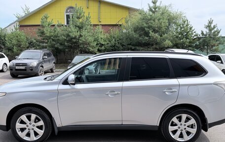Mitsubishi Outlander III рестайлинг 3, 2012 год, 1 200 000 рублей, 3 фотография
