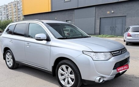 Mitsubishi Outlander III рестайлинг 3, 2012 год, 1 200 000 рублей, 8 фотография