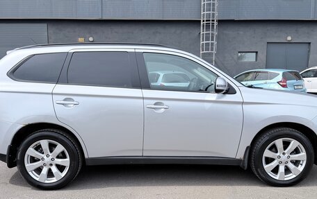 Mitsubishi Outlander III рестайлинг 3, 2012 год, 1 200 000 рублей, 7 фотография
