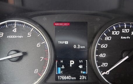 Mitsubishi Outlander III рестайлинг 3, 2012 год, 1 200 000 рублей, 17 фотография