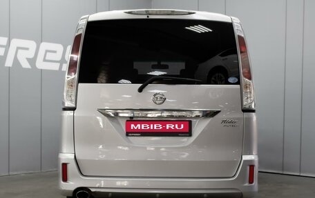 Nissan Serena IV, 2010 год, 1 120 000 рублей, 4 фотография