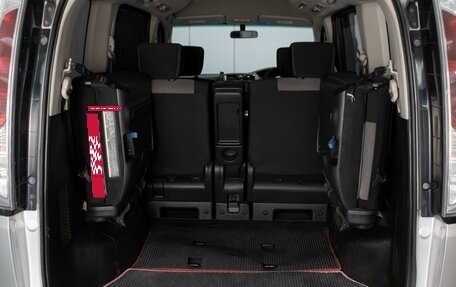 Nissan Serena IV, 2010 год, 1 120 000 рублей, 22 фотография