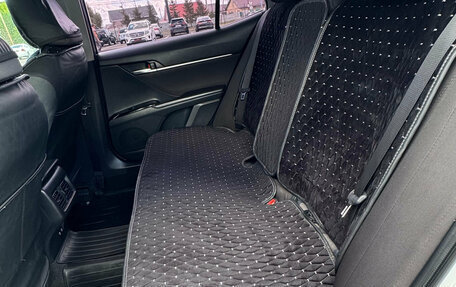 Toyota Camry, 2019 год, 2 670 000 рублей, 10 фотография