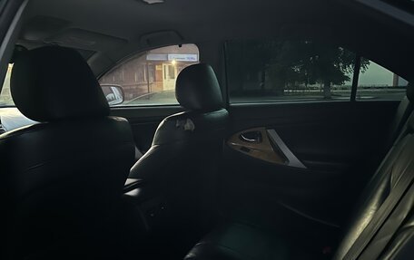 Toyota Camry, 2006 год, 1 050 000 рублей, 10 фотография