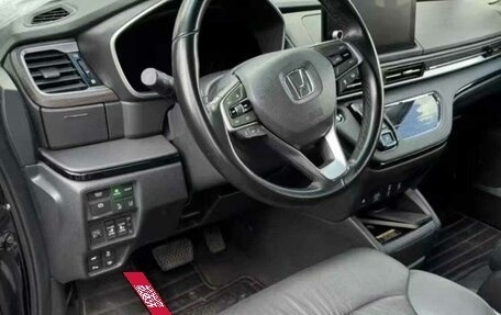 Honda Odyssey IV, 2022 год, 4 200 000 рублей, 9 фотография