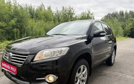 Toyota RAV4, 2011 год, 1 390 000 рублей, 2 фотография