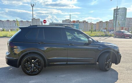 Volkswagen Tiguan II, 2017 год, 2 500 000 рублей, 8 фотография
