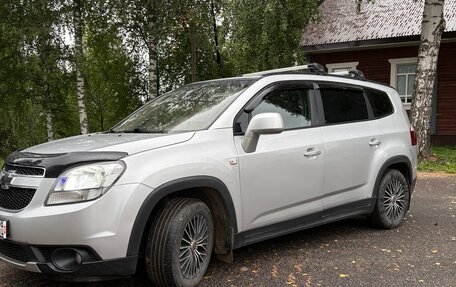 Chevrolet Orlando I, 2012 год, 915 000 рублей, 2 фотография
