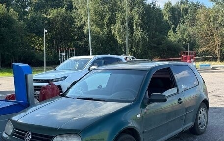 Volkswagen Golf IV, 1999 год, 250 000 рублей, 2 фотография