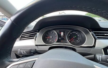Volkswagen Passat B8 рестайлинг, 2022 год, 2 132 000 рублей, 11 фотография