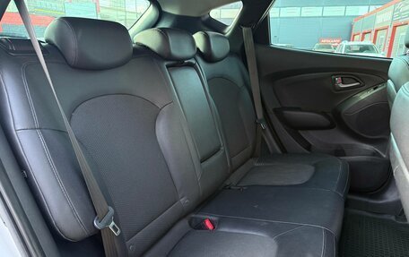 Hyundai ix35 I рестайлинг, 2015 год, 1 300 000 рублей, 23 фотография