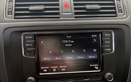 Volkswagen Jetta VI, 2012 год, 900 000 рублей, 8 фотография