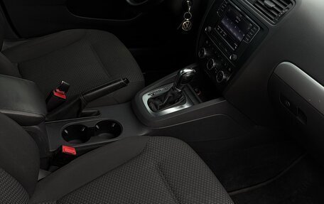 Volkswagen Jetta VI, 2012 год, 900 000 рублей, 5 фотография