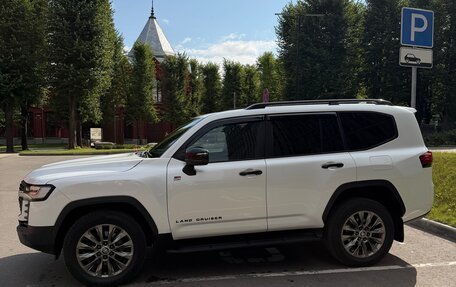 Toyota Land Cruiser, 2022 год, 12 500 000 рублей, 2 фотография