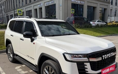 Toyota Land Cruiser, 2022 год, 12 500 000 рублей, 5 фотография